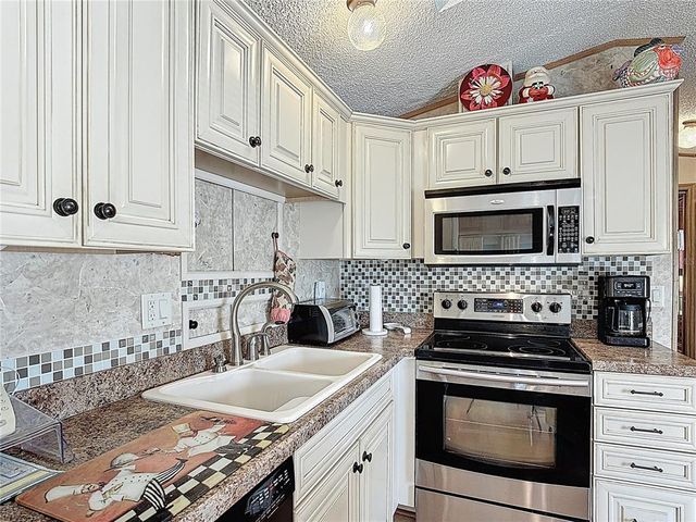 9000 US HWY 192 214, Clermont, FL 34714