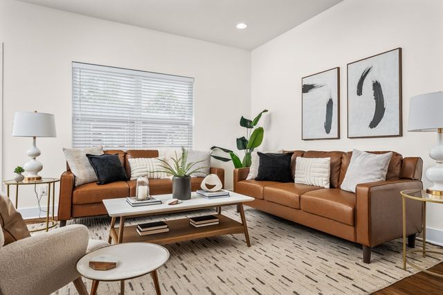 1734 McKinney Ave, Nashville, TN 37208