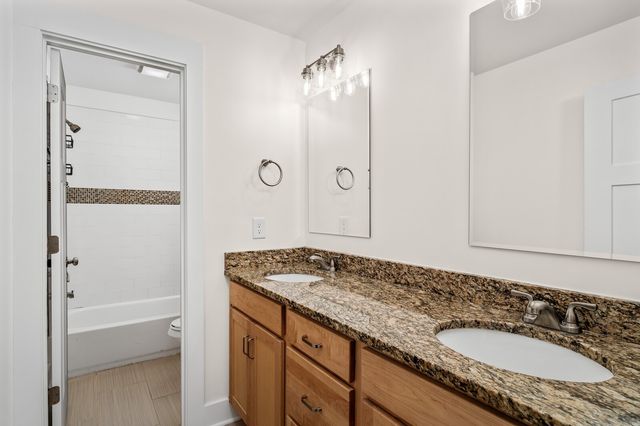 1734 McKinney Ave, Nashville, TN 37208