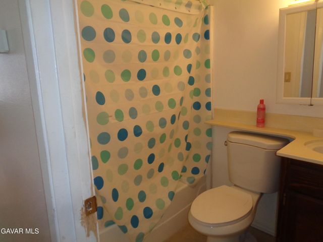 44631 Fenhold Street, Lancaster, CA 93535