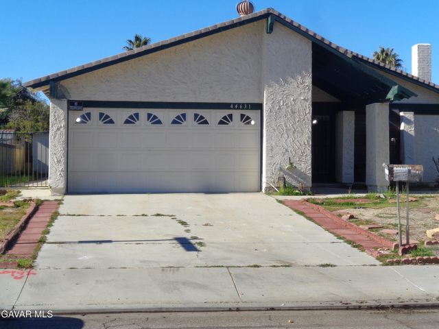 44631 Fenhold Street, Lancaster, CA 93535