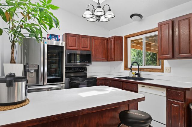 6709 Brunswick Avenue N, Brooklyn Park, MN 55429