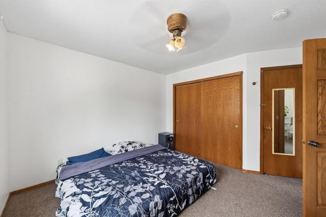 6709 Brunswick Avenue N, Brooklyn Park, MN 55429