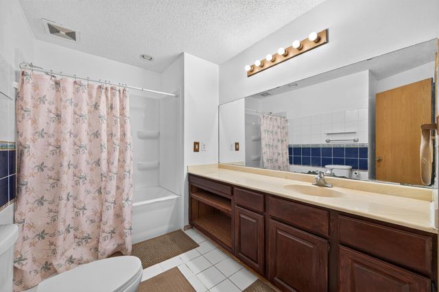 6709 Brunswick Avenue N, Brooklyn Park, MN 55429