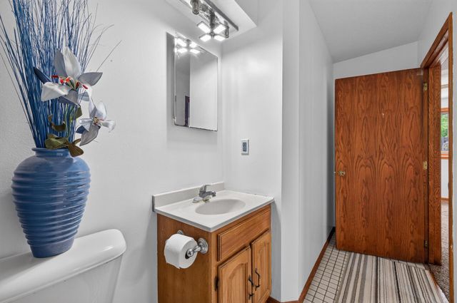 6709 Brunswick Avenue N, Brooklyn Park, MN 55429
