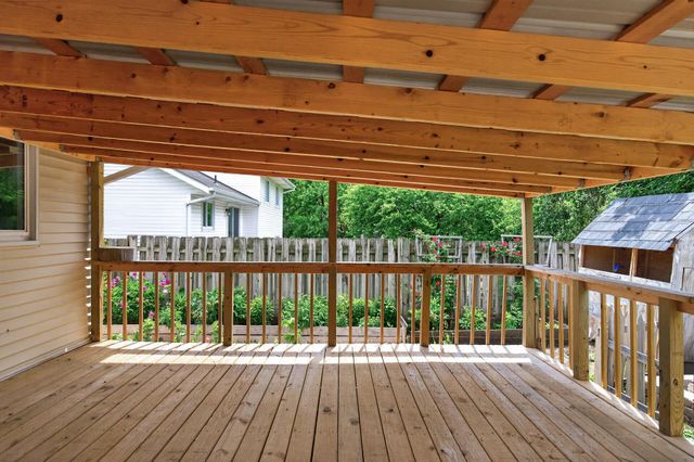 6709 Brunswick Avenue N, Brooklyn Park, MN 55429