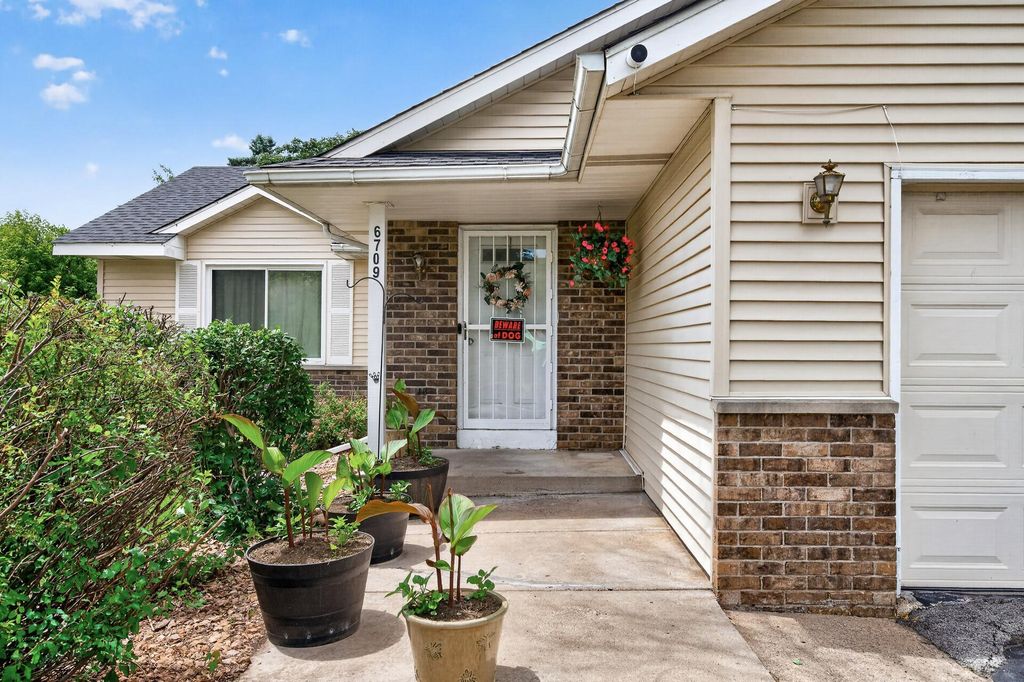 6709 Brunswick Avenue N, Brooklyn Park, MN 55429 — photo 5