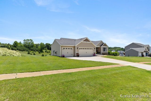11782 Ridge Water Drive, Sparta, MI 49345