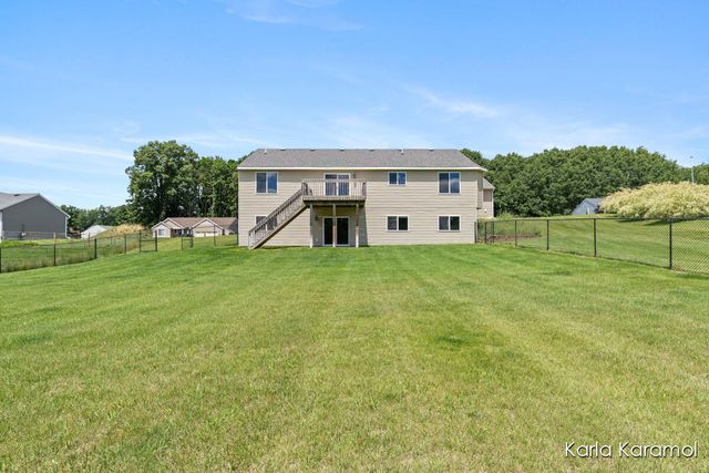 11782 Ridge Water Drive, Sparta, MI 49345