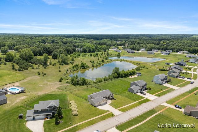11782 Ridge Water Drive, Sparta, MI 49345