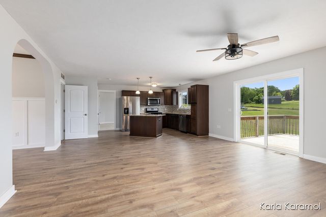 11782 Ridge Water Drive, Sparta, MI 49345
