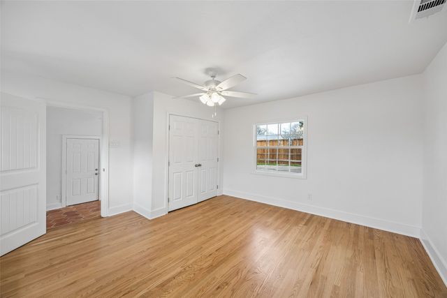 3335 Burlingdell Avenue, Dallas, TX 75211