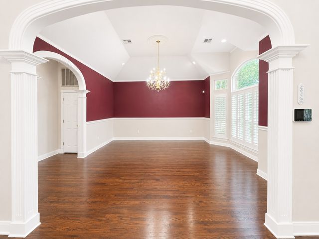 1917 Elmwood Avenue, Corsicana, TX 75110