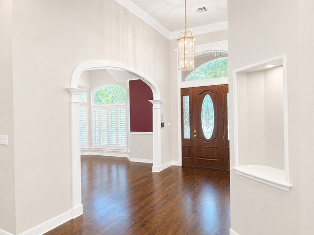 1917 Elmwood Avenue, Corsicana, TX 75110