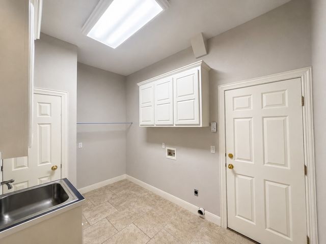 1917 Elmwood Avenue, Corsicana, TX 75110