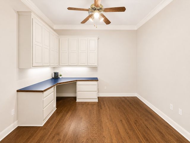 1917 Elmwood Avenue, Corsicana, TX 75110