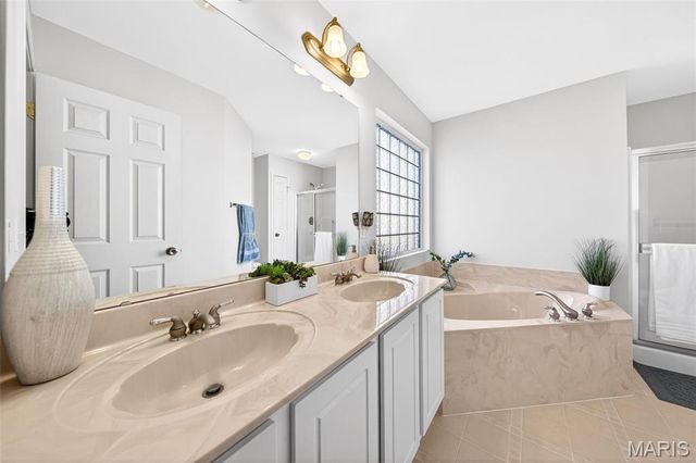 940 Hampshire Heath Drive, Dardenne Prairie, MO 63368