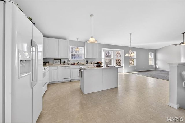 940 Hampshire Heath Drive, Dardenne Prairie, MO 63368