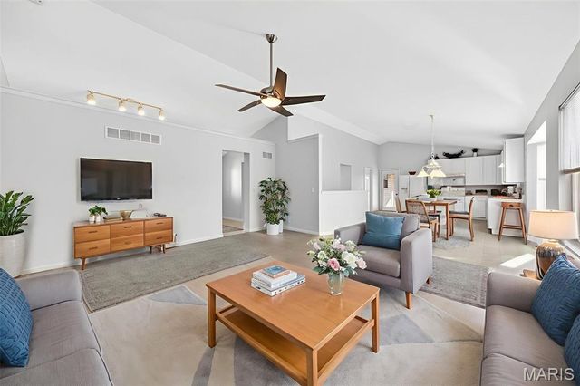 940 Hampshire Heath Drive, Dardenne Prairie, MO 63368