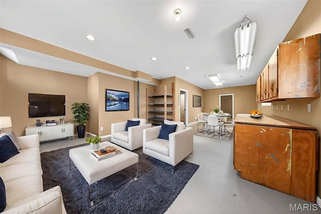 940 Hampshire Heath Drive, Dardenne Prairie, MO 63368