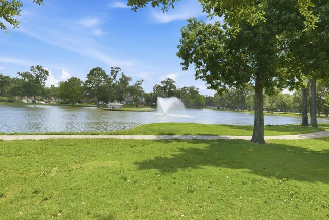 14535 Mountain Cliff Lane, Houston, TX 77044