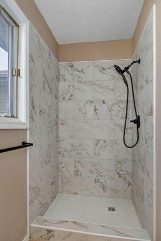 2268 E Parkwood Street, Springfield, MO 65803