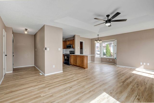 2268 E Parkwood Street, Springfield, MO 65803