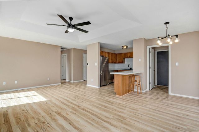 2268 E Parkwood Street, Springfield, MO 65803