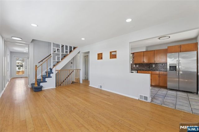 51 Day Avenue, Tenafly, NJ 07670