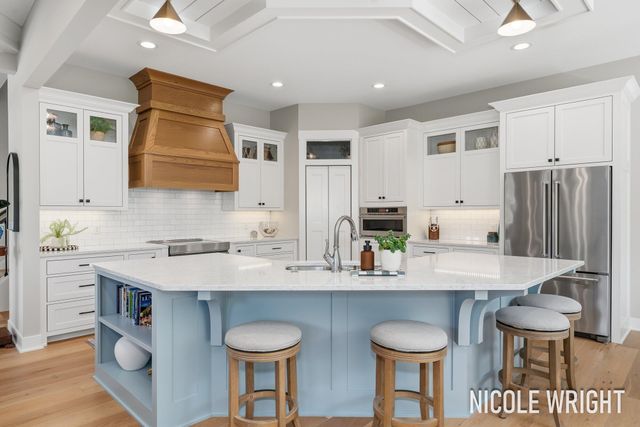 600 Stonehill Court, Georgetown Twp, MI 49418