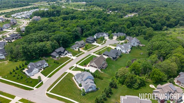 600 Stonehill Court, Georgetown Twp, MI 49418