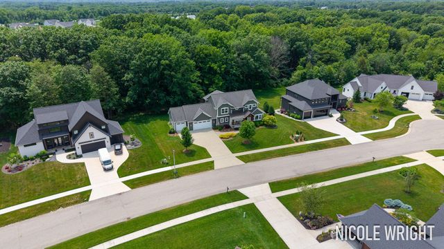 600 Stonehill Court, Georgetown Twp, MI 49418
