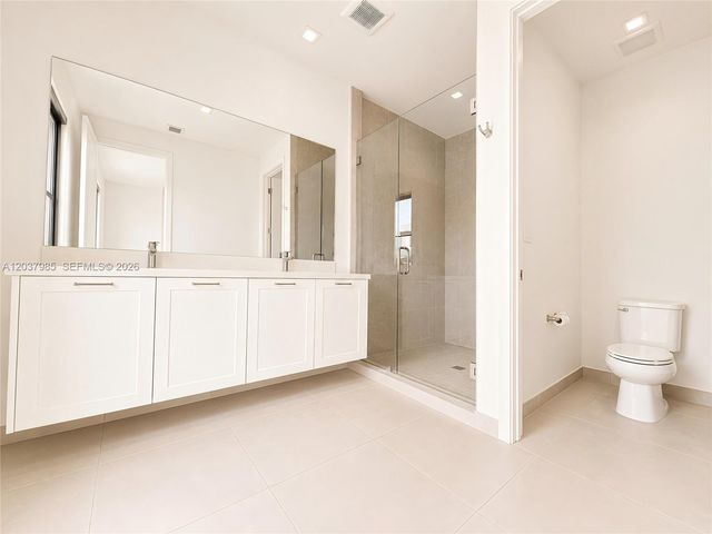 8185 NW 42nd St 8185, Doral, FL 33166