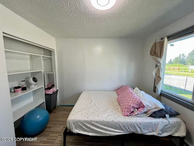 4208 Mcphee Avenue, Anchorage, AK 99508
