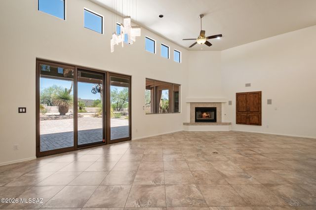 8756 E Bear Paw Place, Tucson, AZ 85749