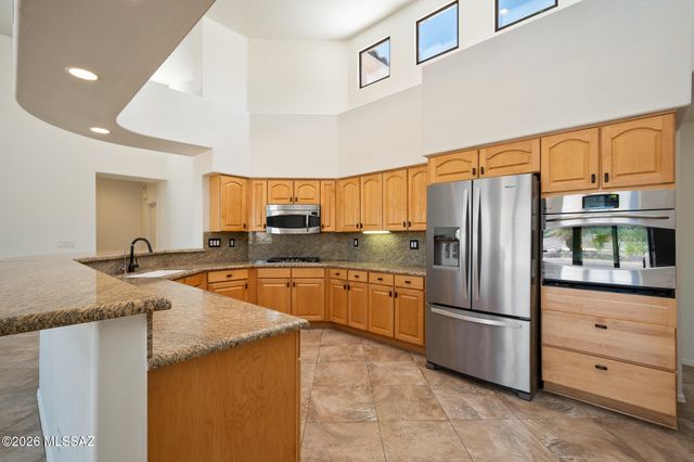 8756 E Bear Paw Place, Tucson, AZ 85749