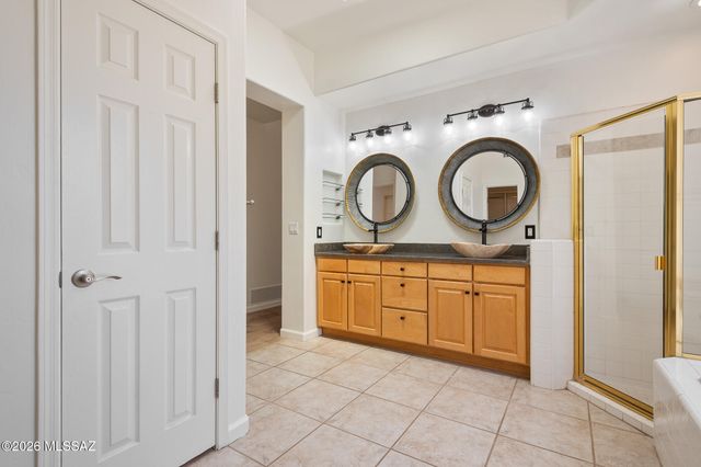 8756 E Bear Paw Place, Tucson, AZ 85749