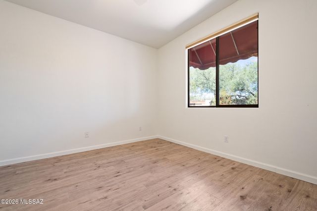 8756 E Bear Paw Place, Tucson, AZ 85749