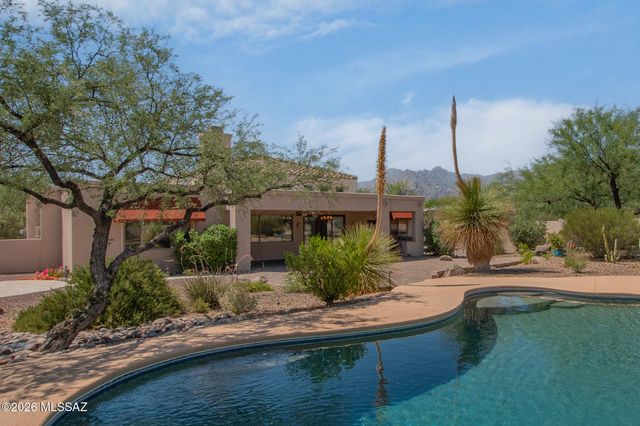8756 E Bear Paw Place, Tucson, AZ 85749