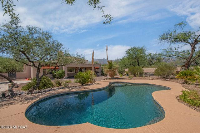 8756 E Bear Paw Place, Tucson, AZ 85749