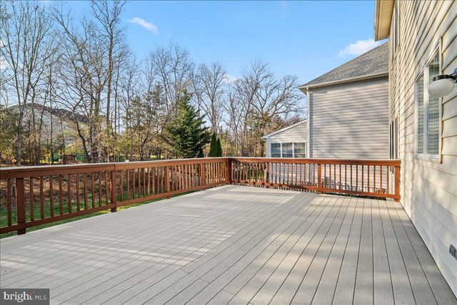 25413 BRADSHAW DR, Chantilly, VA 20152