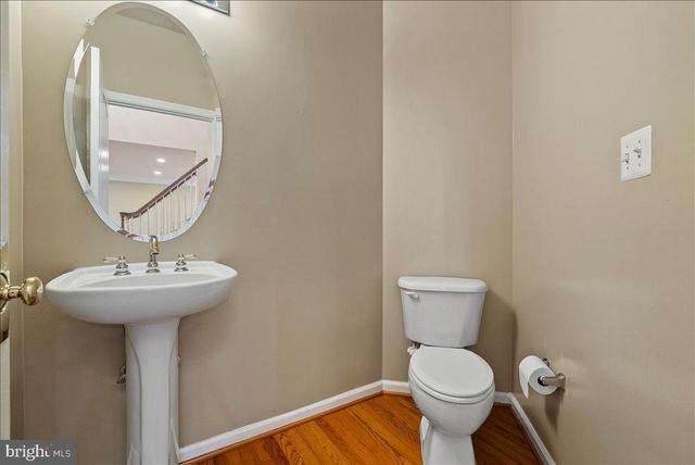 25413 BRADSHAW DR, Chantilly, VA 20152