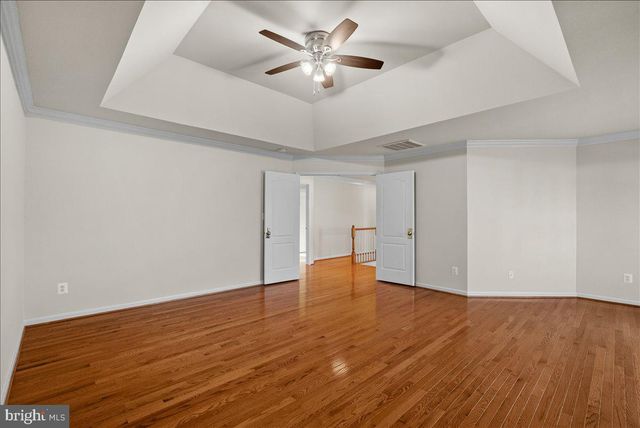 25413 BRADSHAW DR, Chantilly, VA 20152