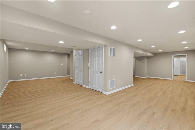 25413 BRADSHAW DR, Chantilly, VA 20152