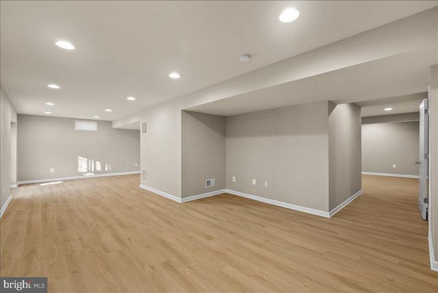 25413 BRADSHAW DR, Chantilly, VA 20152