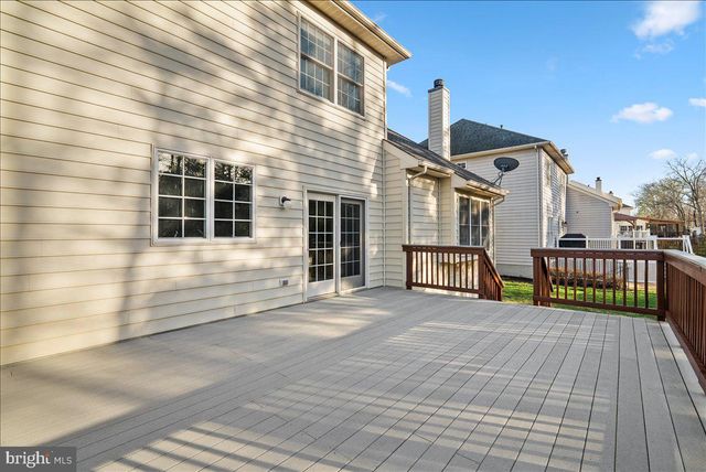 25413 BRADSHAW DR, Chantilly, VA 20152