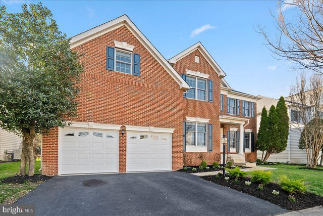 25413 BRADSHAW DR, Chantilly, VA 20152