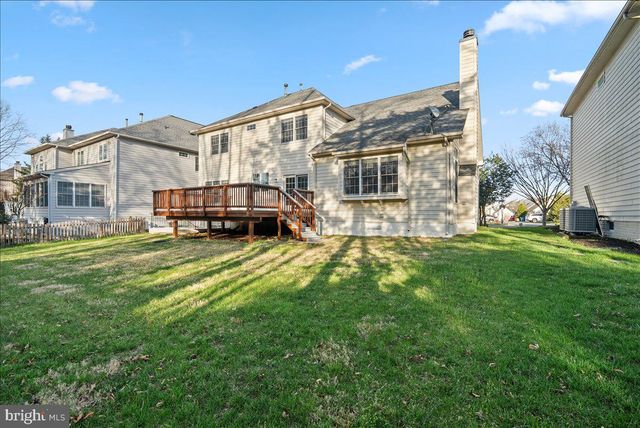 25413 BRADSHAW DR, Chantilly, VA 20152