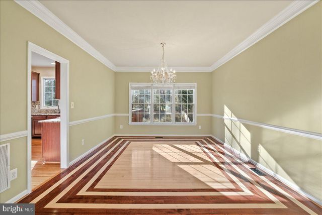 25413 BRADSHAW DR, Chantilly, VA 20152