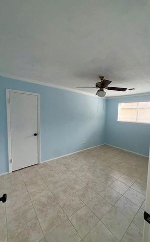 2023 Westlake Road, Houston, TX 77062